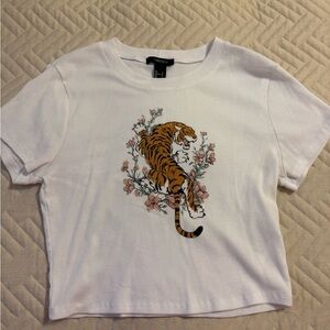 Forever 21 crop tshirt